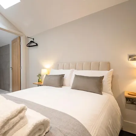 Baa, Ram & Ewe 아파트 *