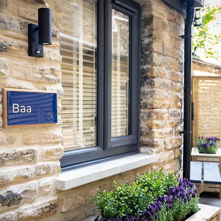 Baa, Ram & Ewe Apartmán